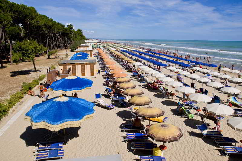 Cerrano Park Resort Пинето Экстерьер фото