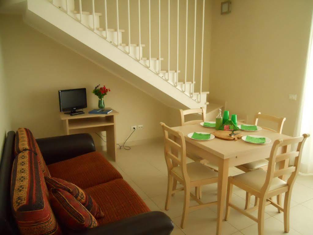 Cerrano Park Resort Пинето Экстерьер фото
