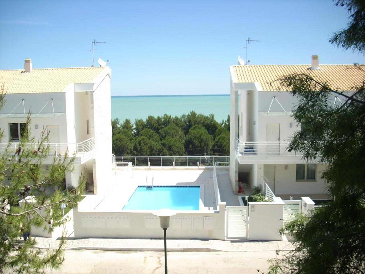 Cerrano Park Resort Пинето Экстерьер фото