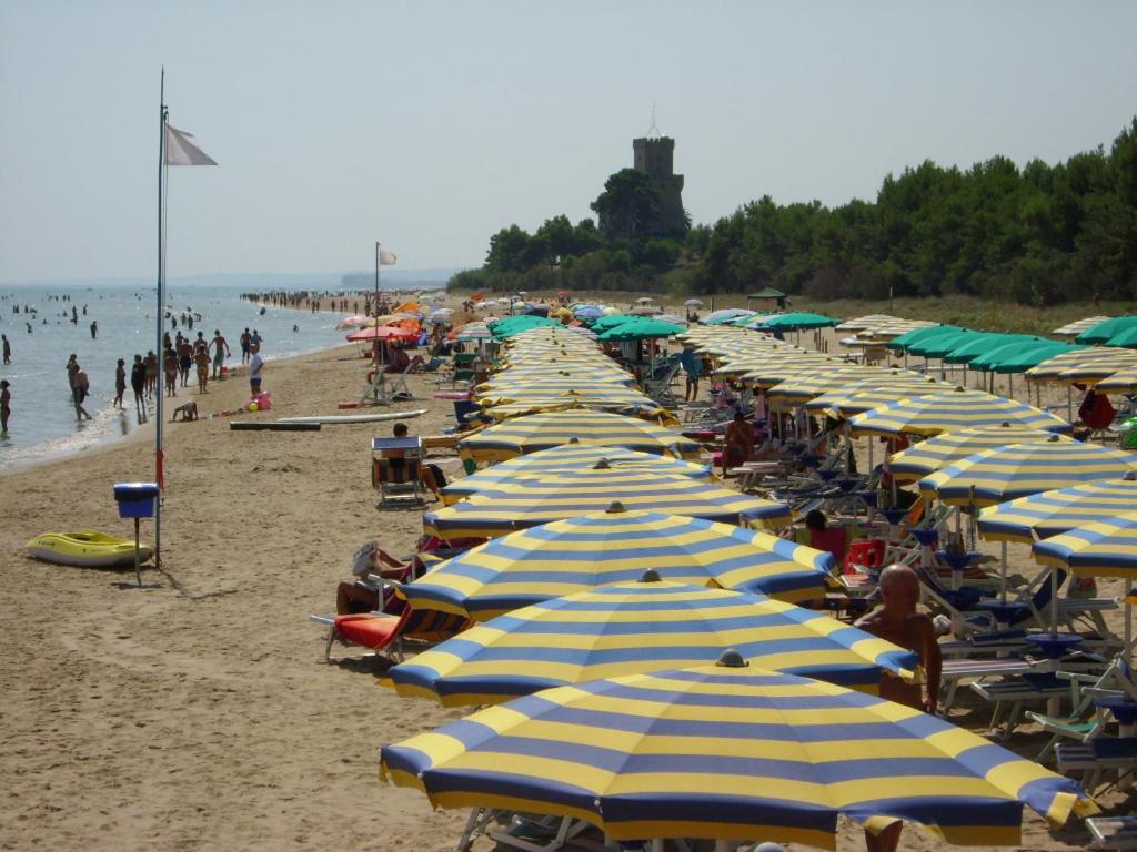 Cerrano Park Resort Пинето Экстерьер фото