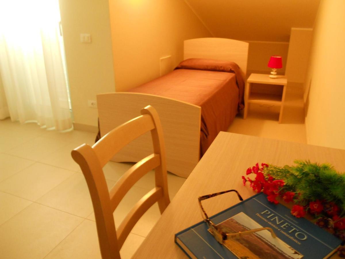Cerrano Park Resort Пинето Номер фото