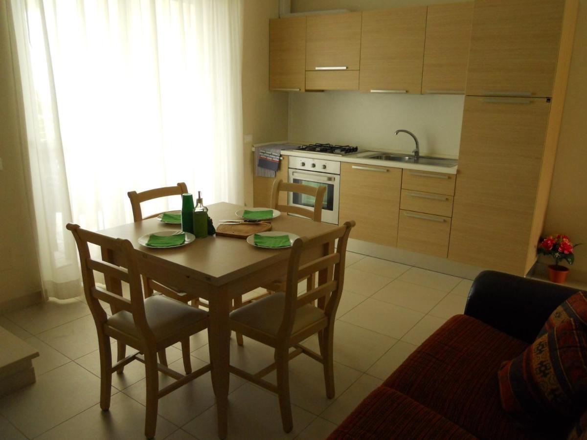 Cerrano Park Resort Пинето Номер фото